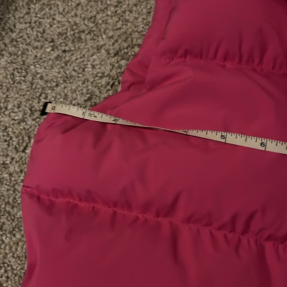 RARE LULULEMON WUNDER PUFF SUPER CROPPED VEST SONIC PINK SZ 2 - Picture 12 of 13